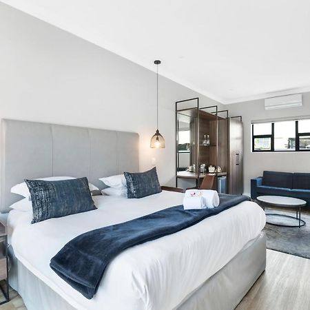30 On Whites Guesthouse Bloemfontein Buitenkant foto