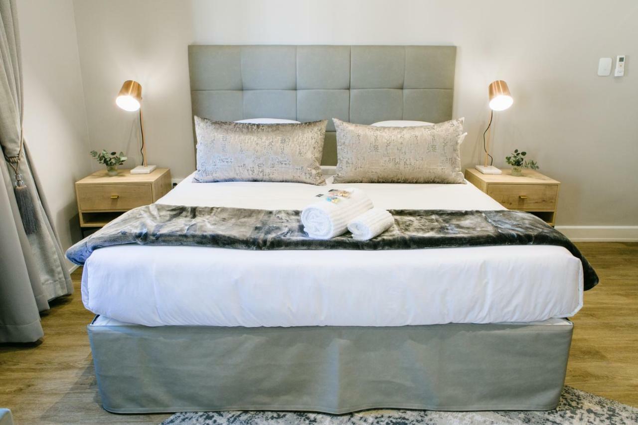 30 On Whites Guesthouse Bloemfontein Buitenkant foto
